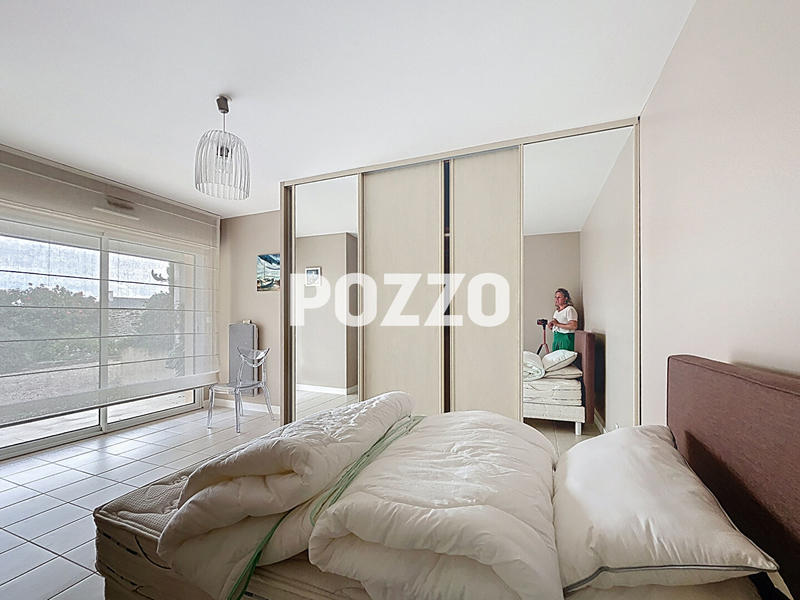 Maison - 192 m² - 8 pièces