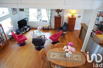 Maison - 168 m² - 8 pièces