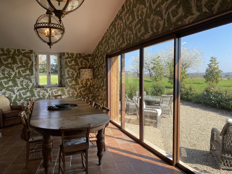 Maison - 235 m² - 7 pièces