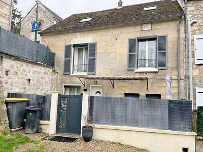 Maison - 94 m² - 5 pièces