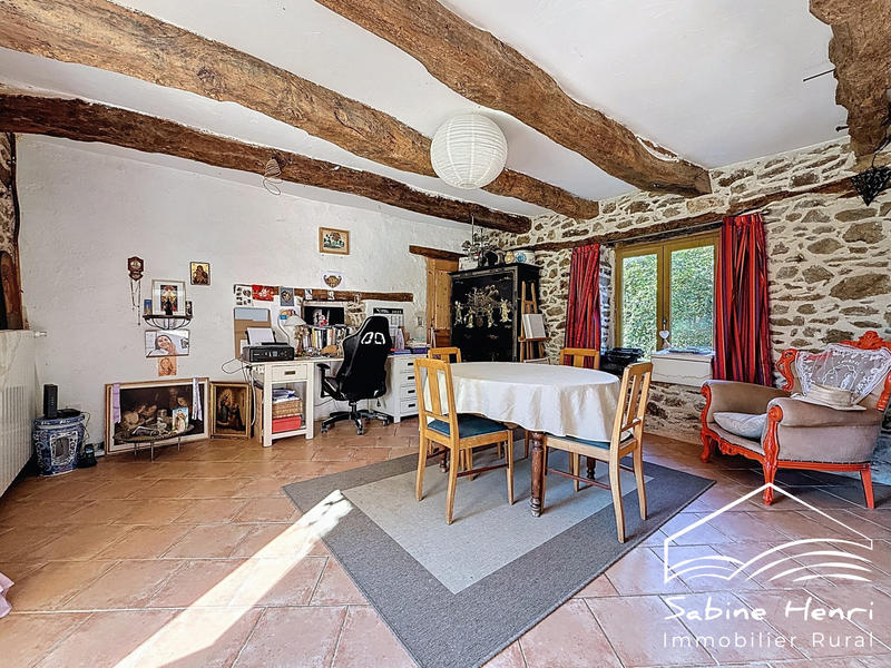 Maison - 538 m² - 20 pièces