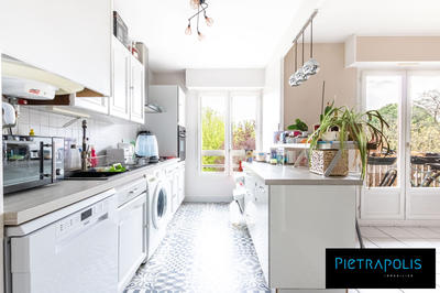 Appartement - 64 m² - 3 pièces