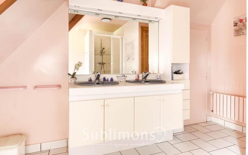 Maison traditionnelle - 183 m² - 6 pièces