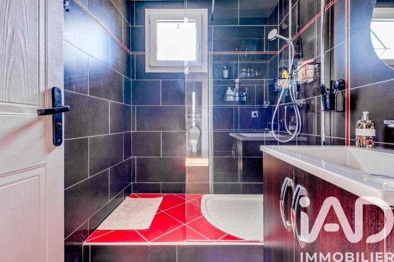 Maison - 98 m² - 4 pièces