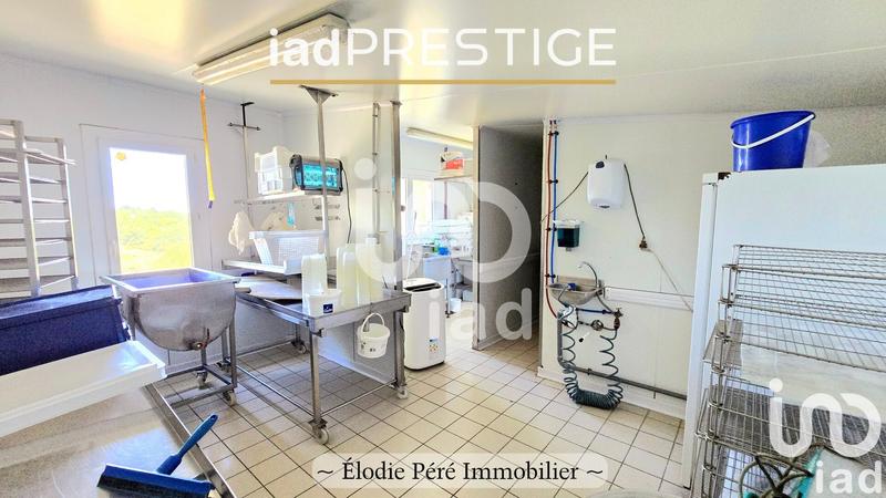 Maison - 236 m² - 6 pièces