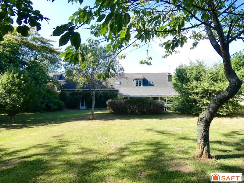 Maison - 180 m² - 6 pièces