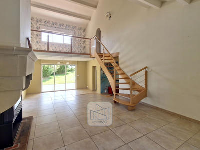 Maison - 147 m² - 6 pièces