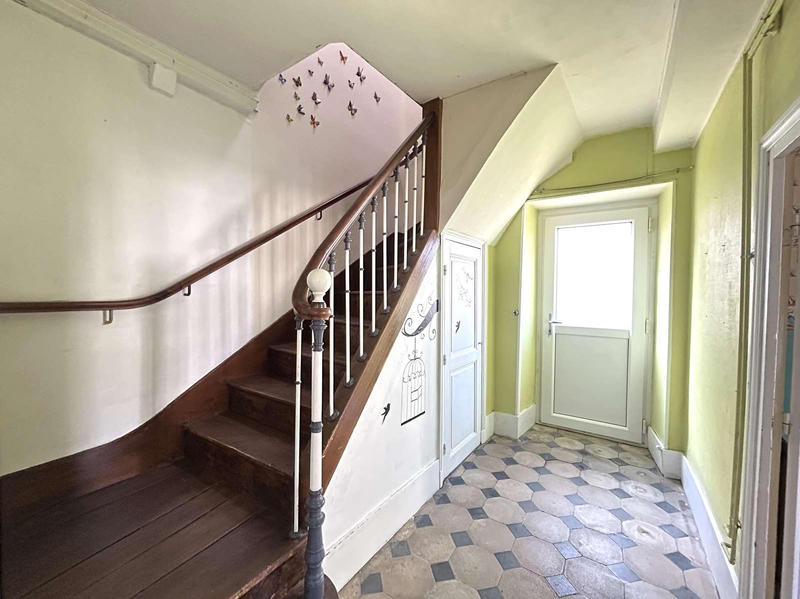 Maison - 95 m² - 5 pièces