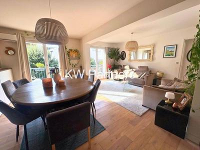 Appartement - 88 m² - 4 pièces