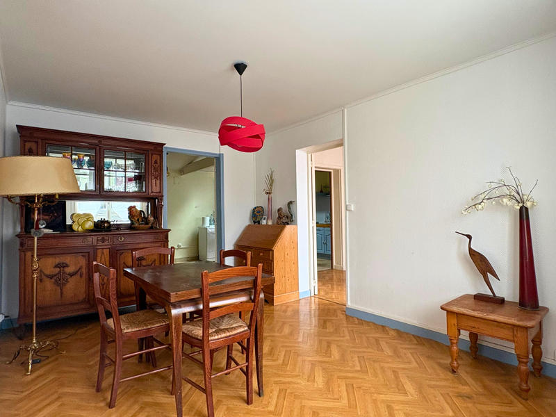 Maison - 93 m² - 5 pièces