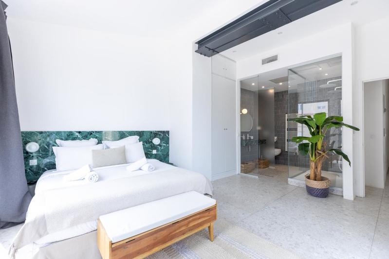 Maison - 185 m² - 6 pièces