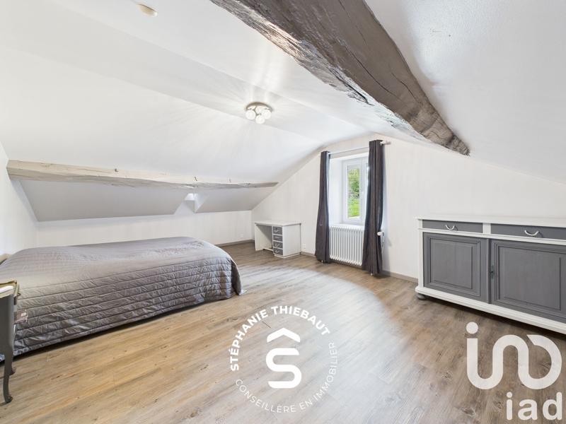 Maison - 212 m² - 8 pièces