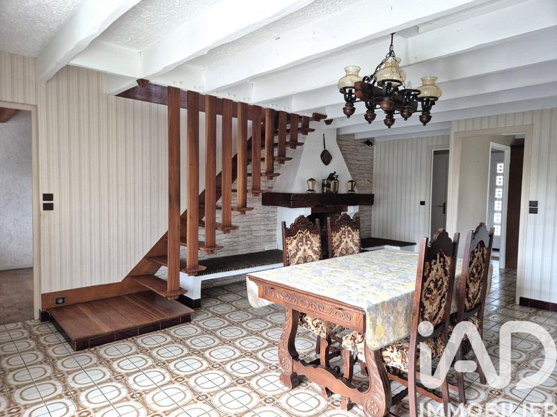 Maison - 122 m² - 4 pièces