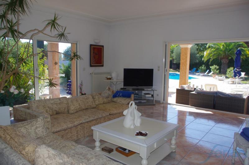 Maison - 280 m² - 7 pièces