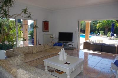 Maison - 280 m² - 7 pièces