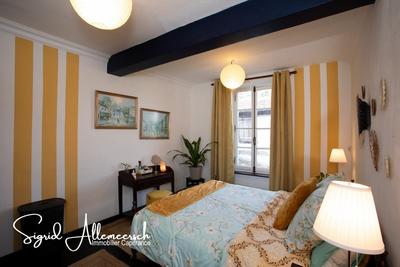 Maison - 227 m² - 7 pièces