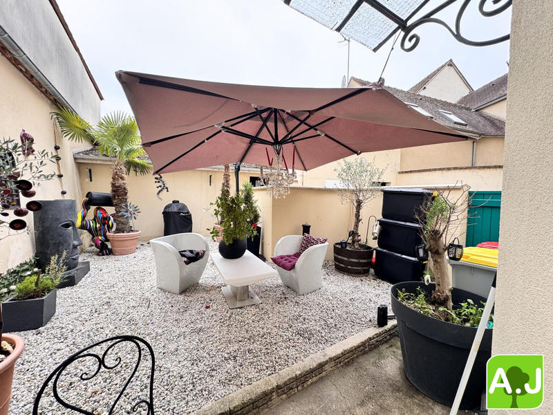 Appartement - 93 m² - 3 pièces