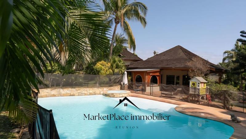 Villa - 300 m² - 8 pièces