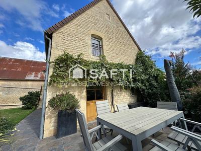 Maison - 360 m² - 10 pièces