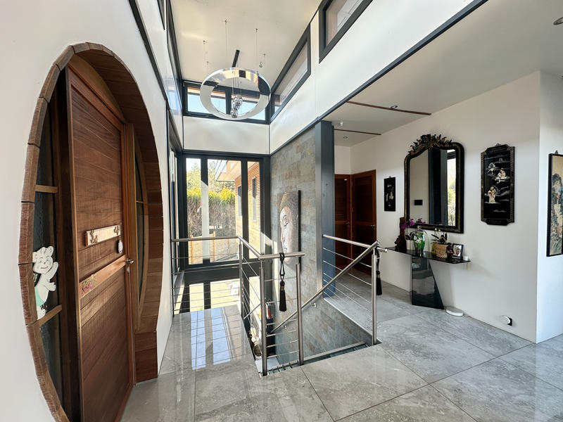 Maison - 400 m² - 10 pièces