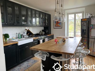 Chambre - 14 m² - 1 pièce