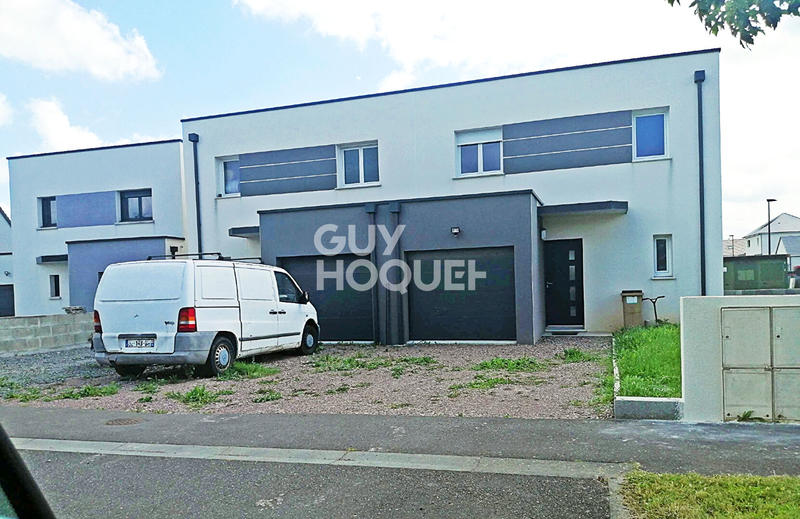 Maison - 90 m² - 5 pièces