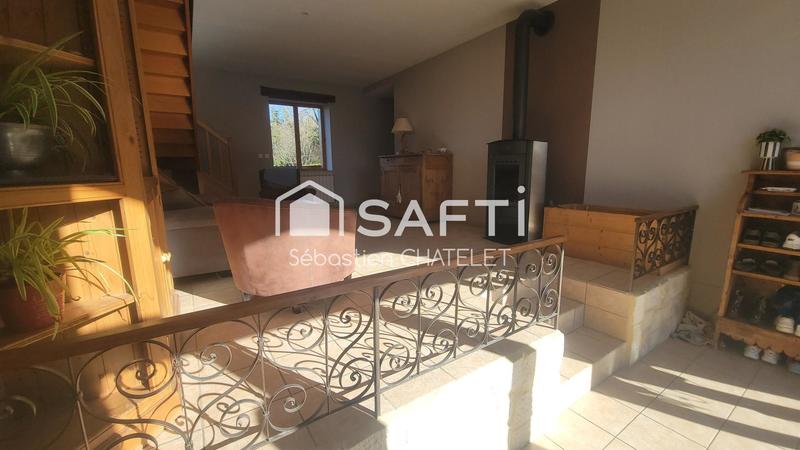 Maison - 200 m² - 7 pièces