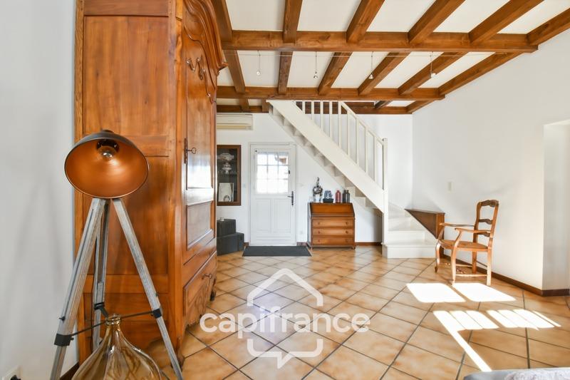 Maison - 268 m² - 10 pièces