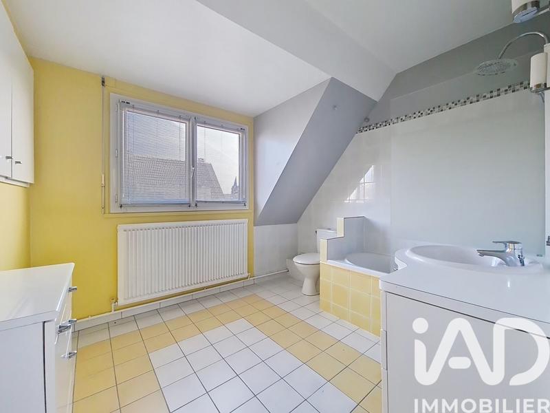 Maison - 98 m² - 5 pièces