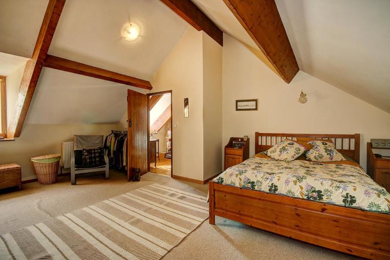 Maison - 275 m² - 9 pièces