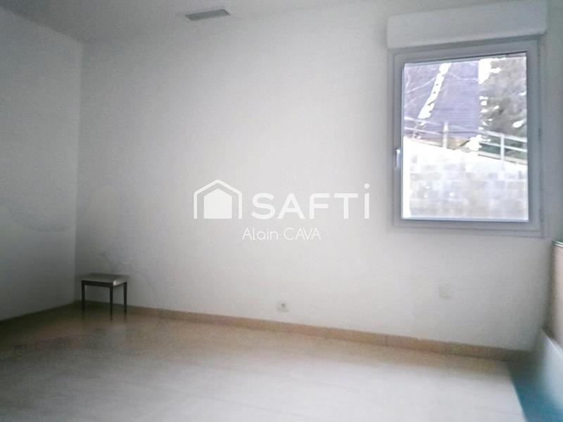 Maison - 217 m² - 7 pièces