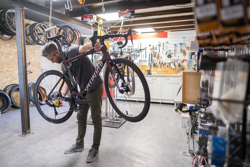 Local commercial - 150 m² - 2 pièces