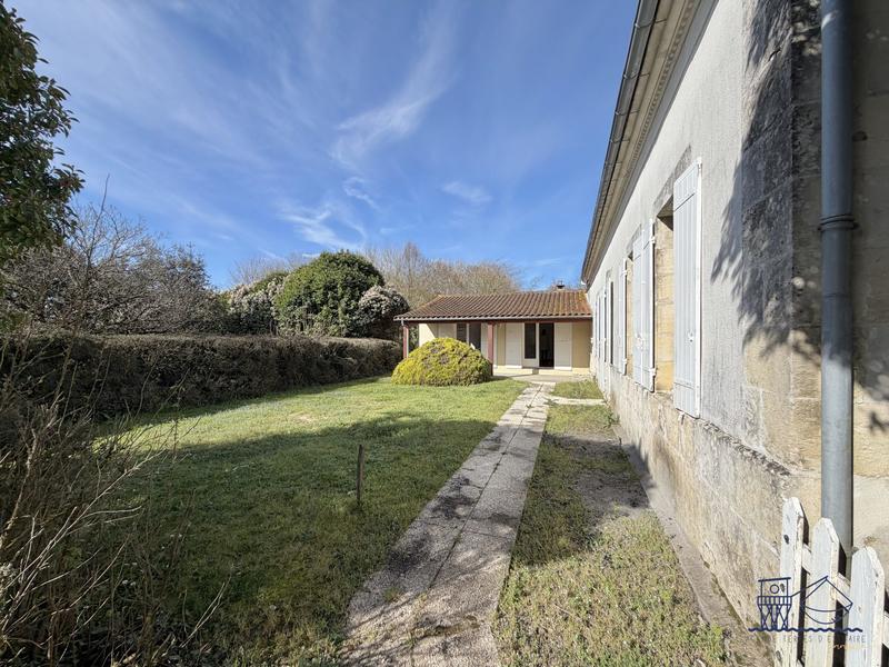 Maison ancienne - 114 m² - 4 pièces