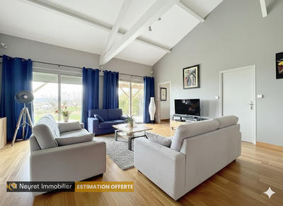 Maison - 162 m² - 4 pièces