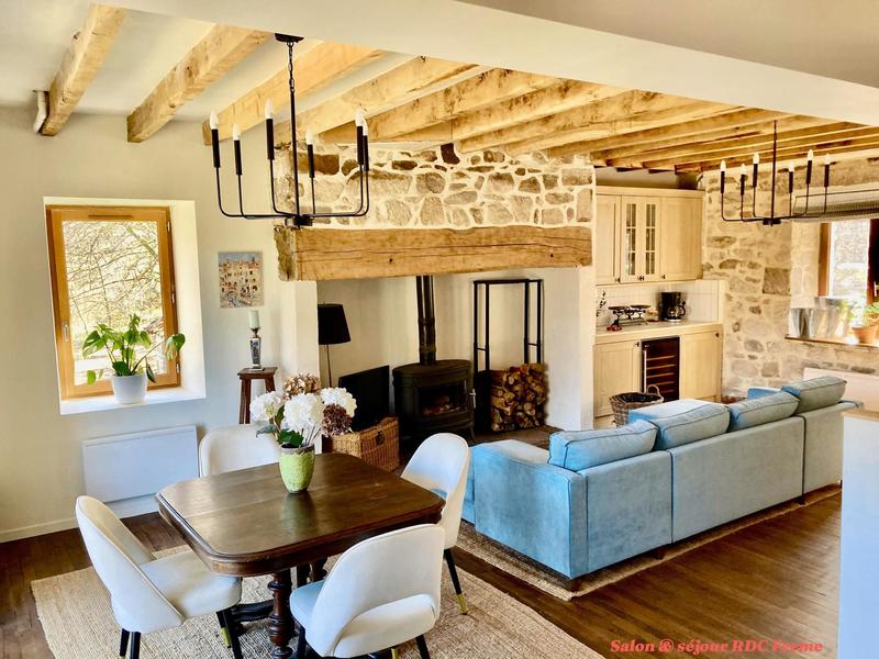 Maison - 298 m² - 9 pièces