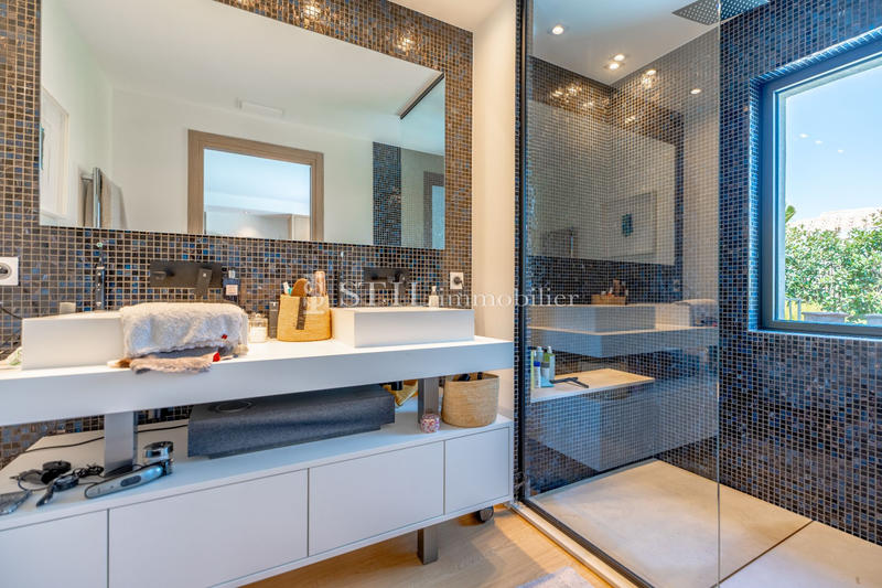 Villa - 167 m² - 4 pièces