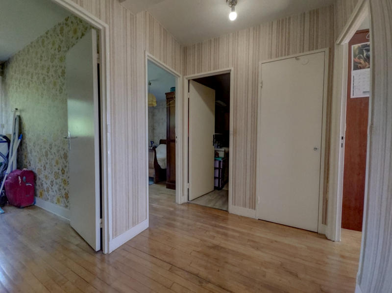 Maison - 93 m² - 5 pièces