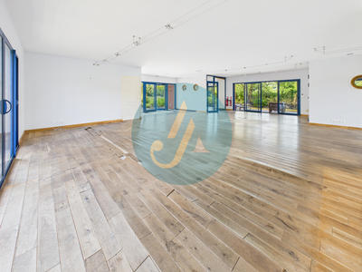 Maison - 172 m² - 4 pièces