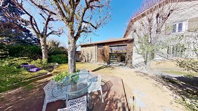 Maison - 182 m² - 6 pièces