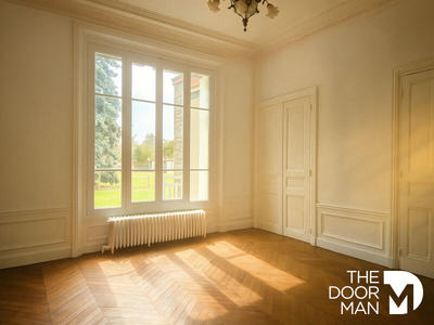 Demeure - 250 m² - 8 pièces