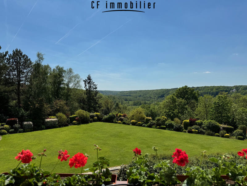 Maison - 455 m² - 9 pièces