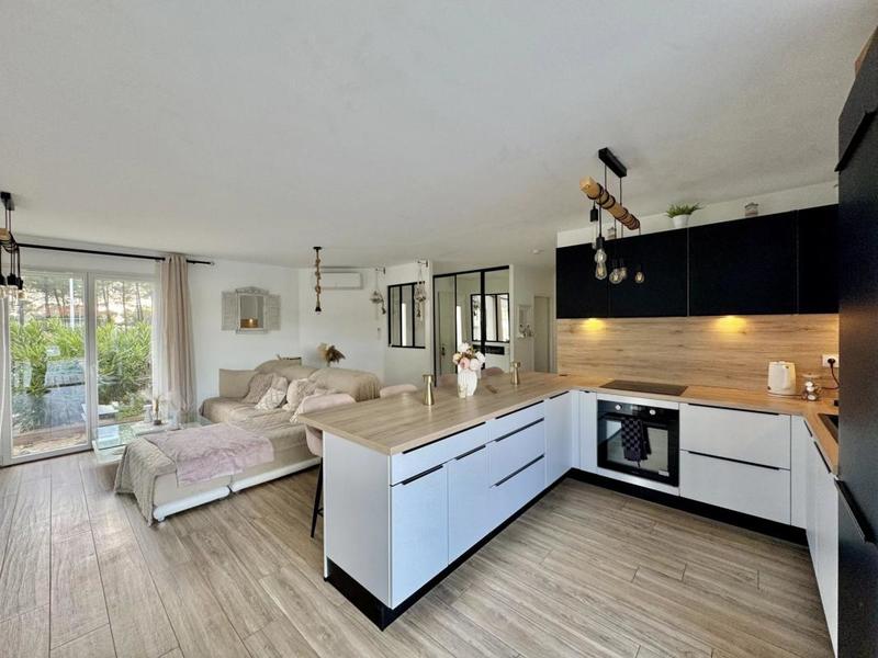 Villa - 117 m² - 6 pièces