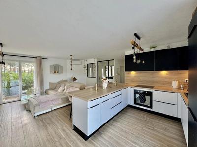 Villa - 117 m² - 6 pièces