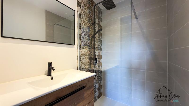 Maison - 92 m² - 5 pièces