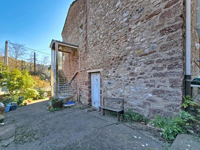 Maison - 101 m² - 5 pièces