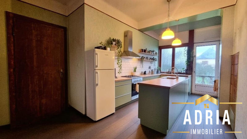 Maison - 90 m² - 5 pièces