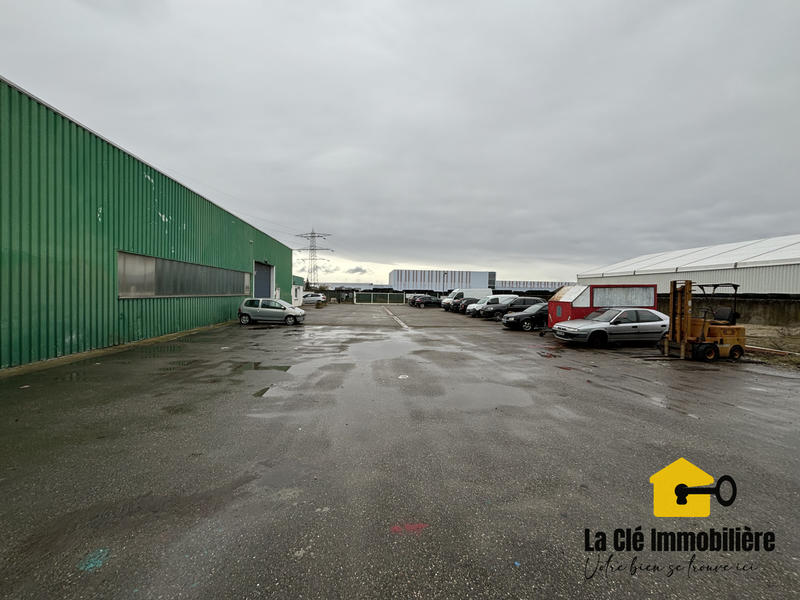 Local commercial - 1 255 m²