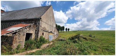 Grange - 180 m² - 2 pièces