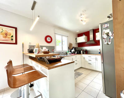 Maison - 93 m² - 5 pièces