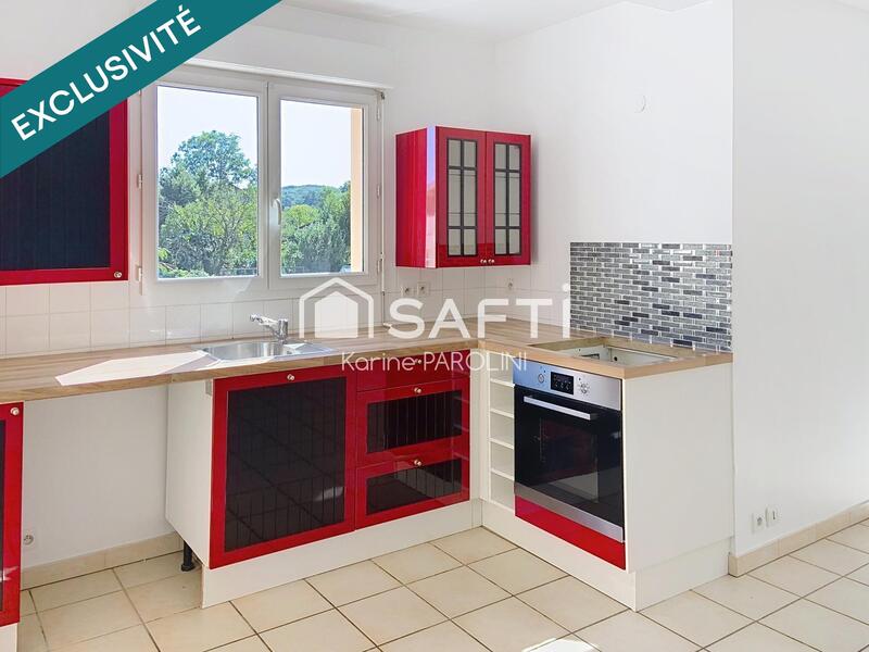 Appartement - 100 m² - 4 pièces